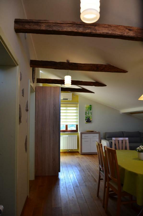Apartma Louis Dutovlje Zewnętrze zdjęcie